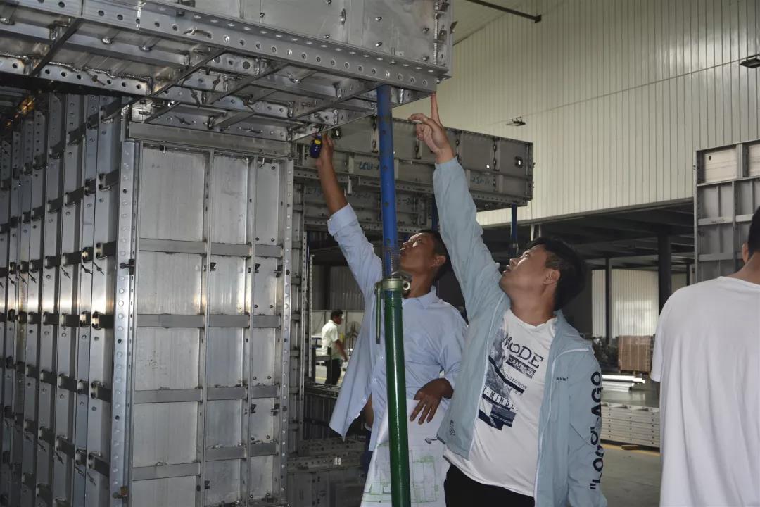 恭贺美狮贵宾会铝模板房山项目顺利通过出厂验收!